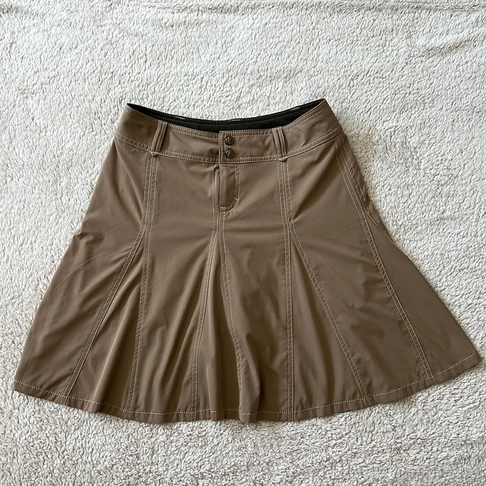 Athleta Whatever Pleated Taupe Skort Size 2